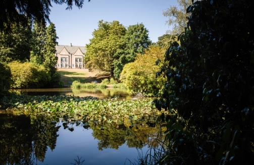 Mercure Sheffield Kenwood Hall lake'